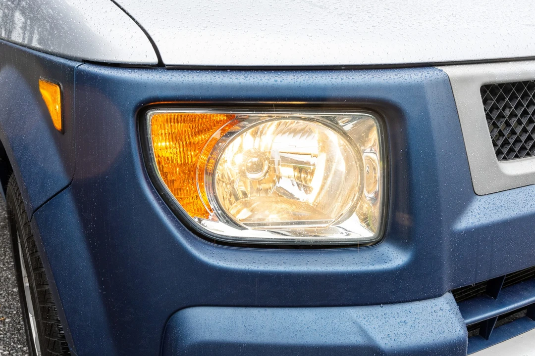 2005 Honda Element - Image 16 of 31