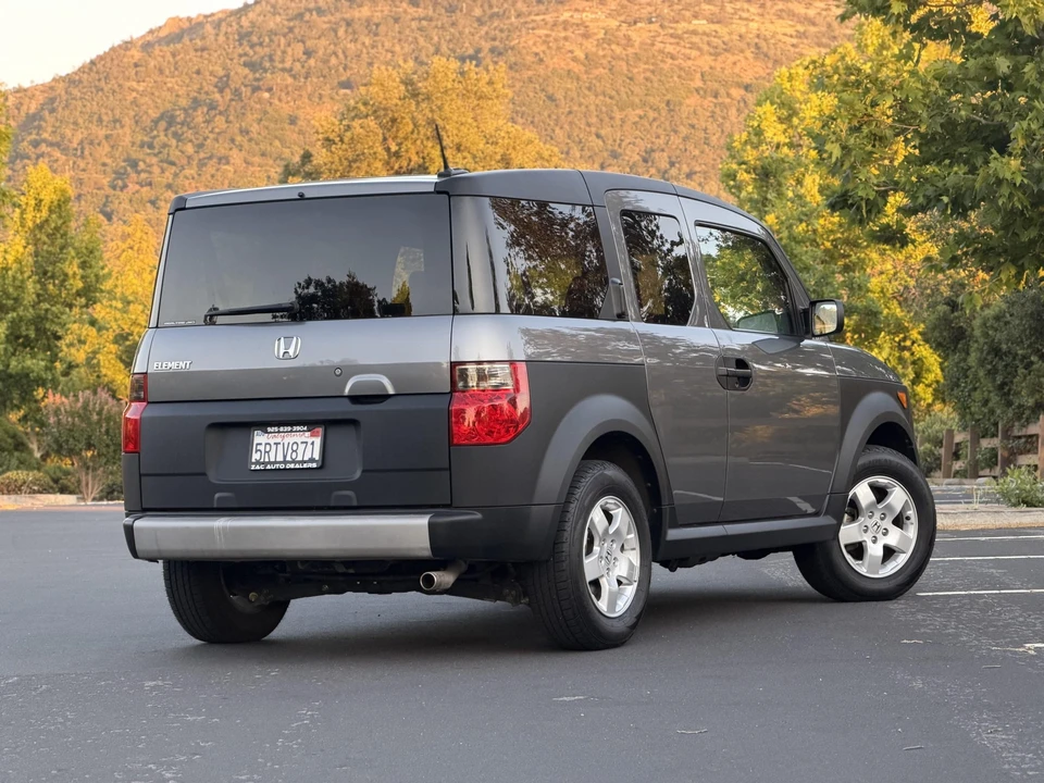 2005 Honda Element - Image 23 of 31