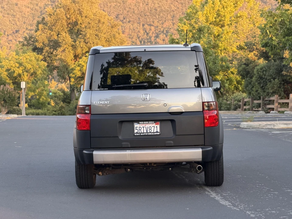 2005 Honda Element - Image 16 of 31