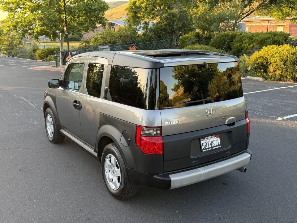 2005 Honda Element - Image 14 of 31
