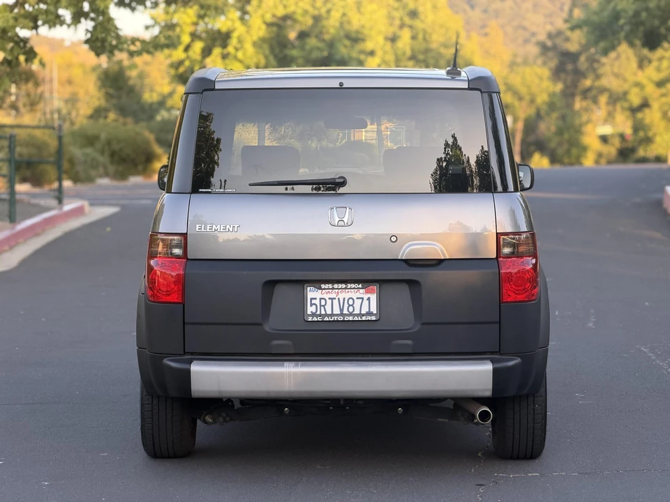 2005 Honda Element - Image 18 of 31