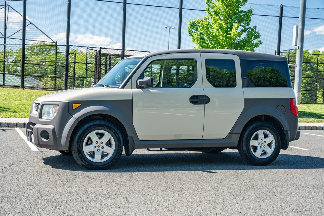 2005 Honda Element - Image 25 of 31
