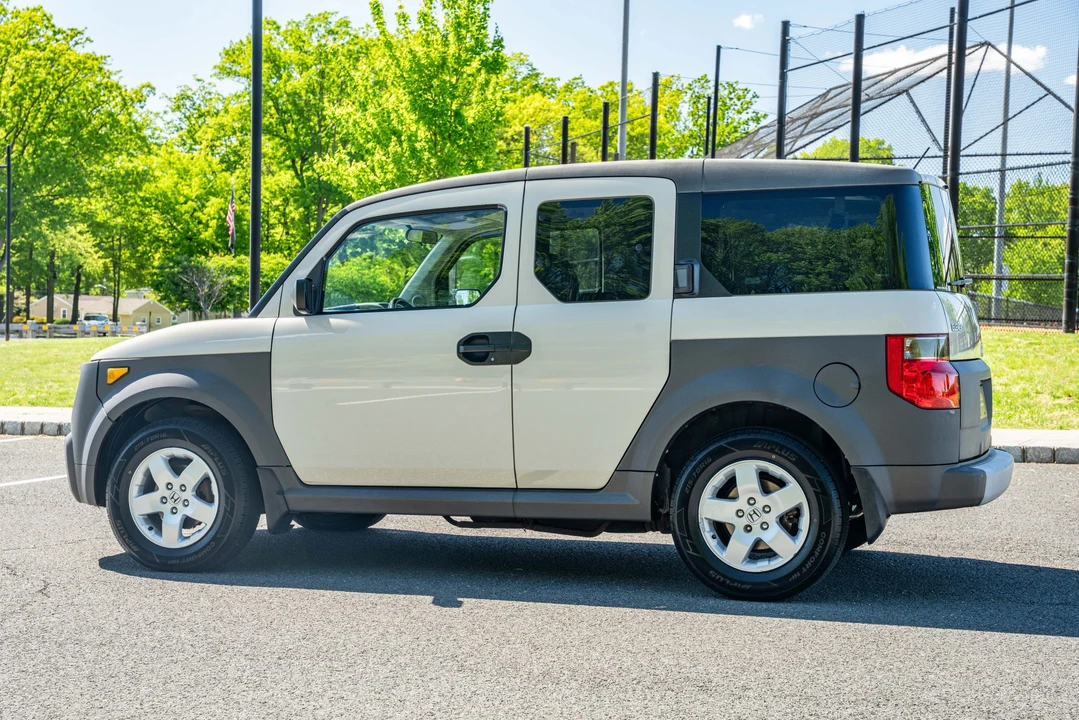 2005 Honda Element - Image 22 of 31