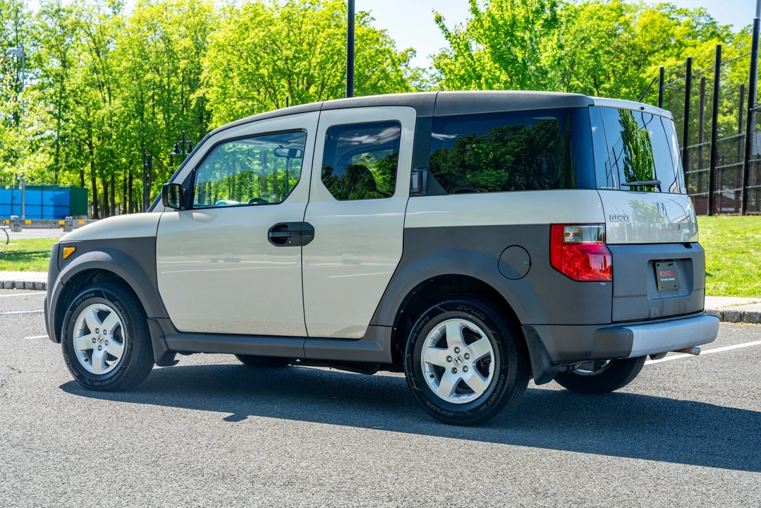 2005 Honda Element - Image 21 of 31