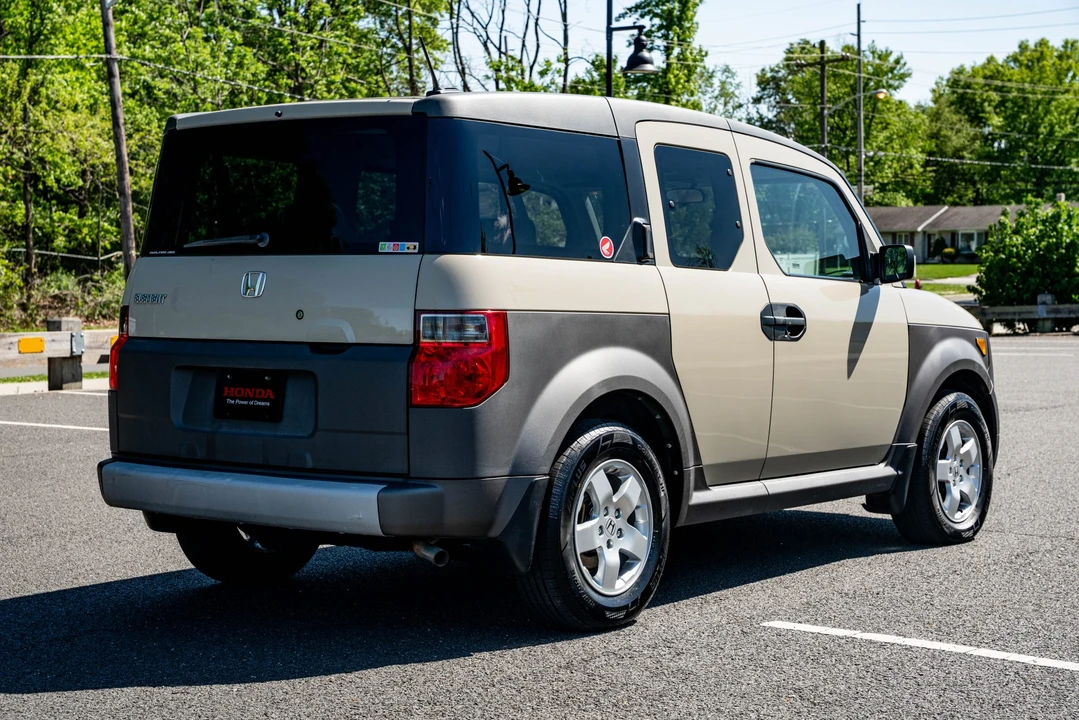 2005 Honda Element - Image 15 of 31