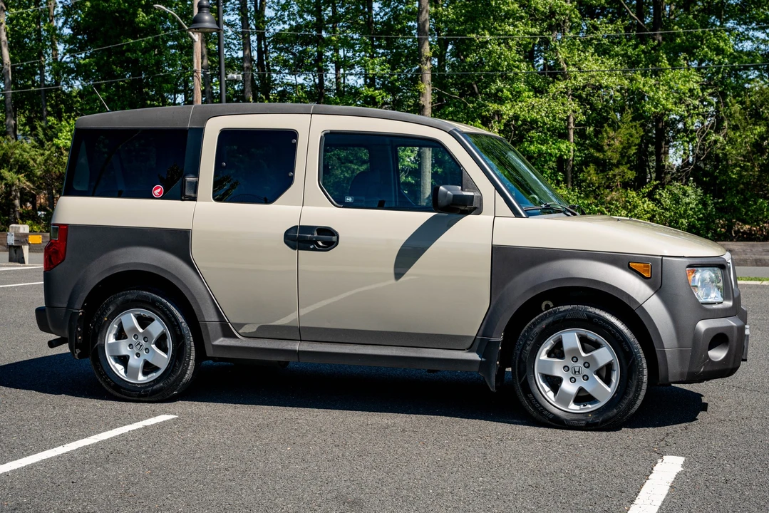 2005 Honda Element - Image 11 of 31