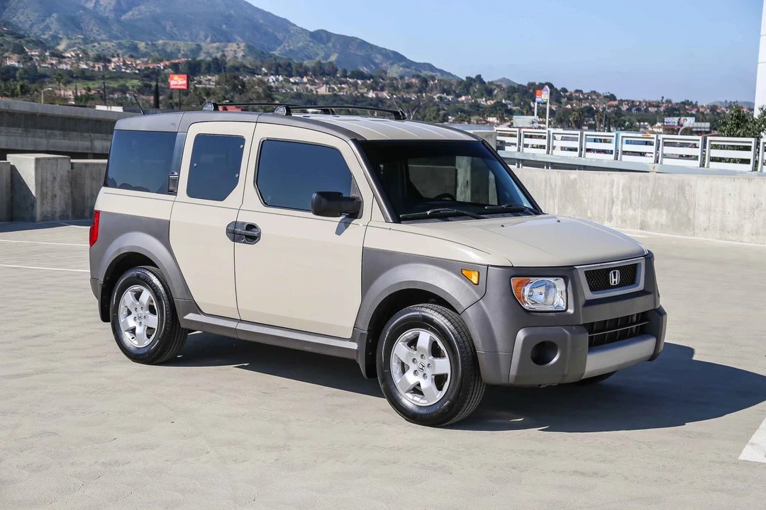 2005 Honda Element - Image 2 of 31