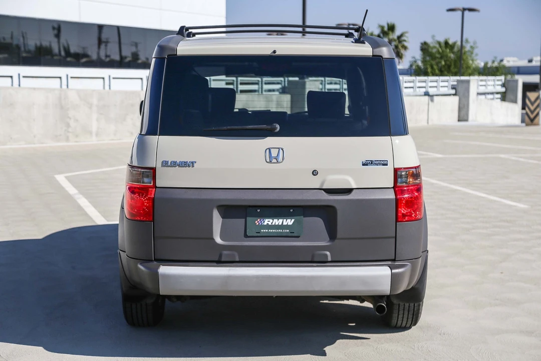 2005 Honda Element - Image 19 of 31