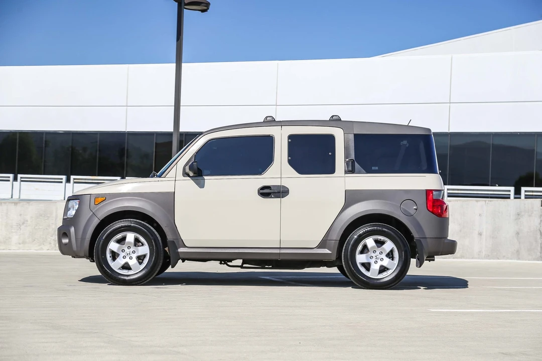 2005 Honda Element - Image 14 of 31