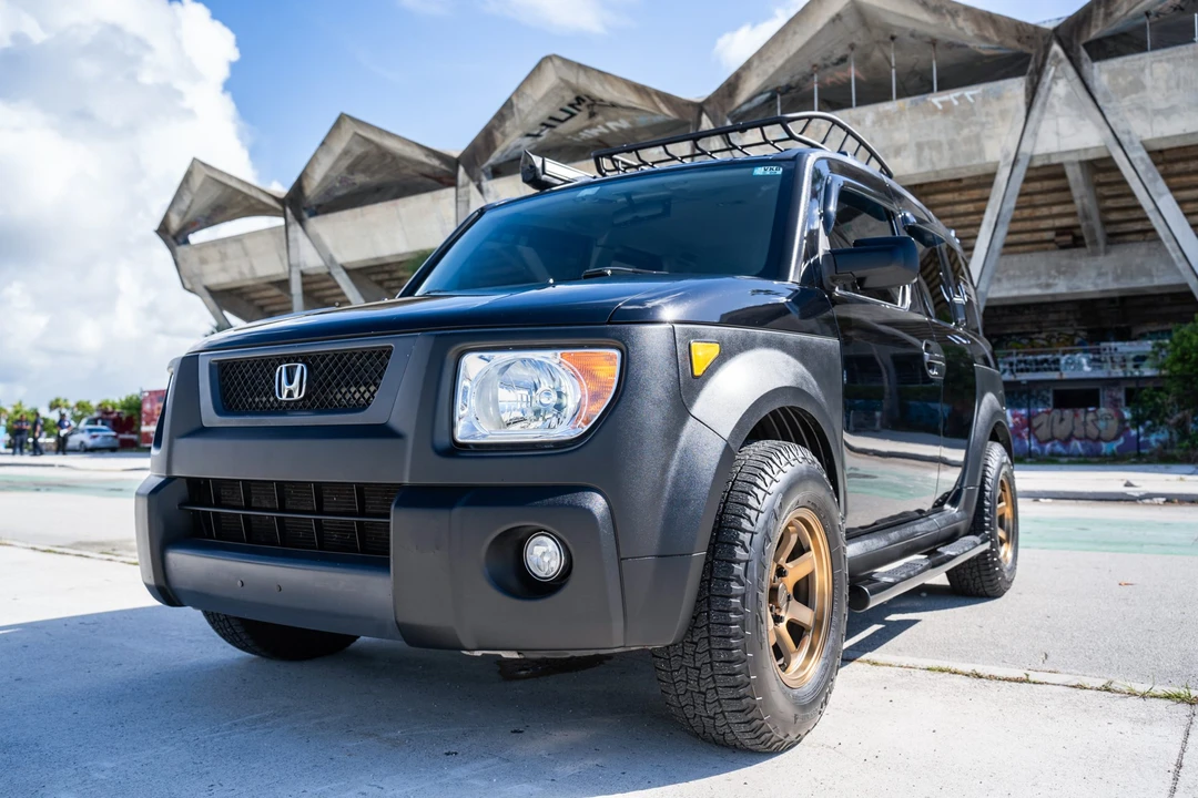 2005 Honda Element - Image 2 of 31