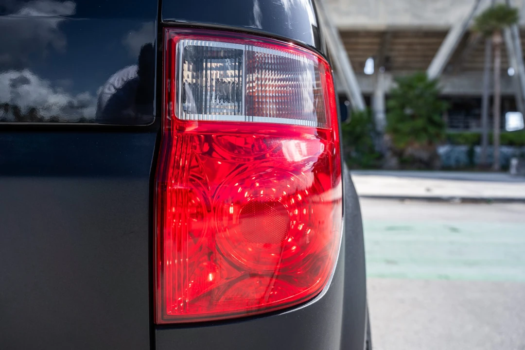 2005 Honda Element - Image 24 of 31