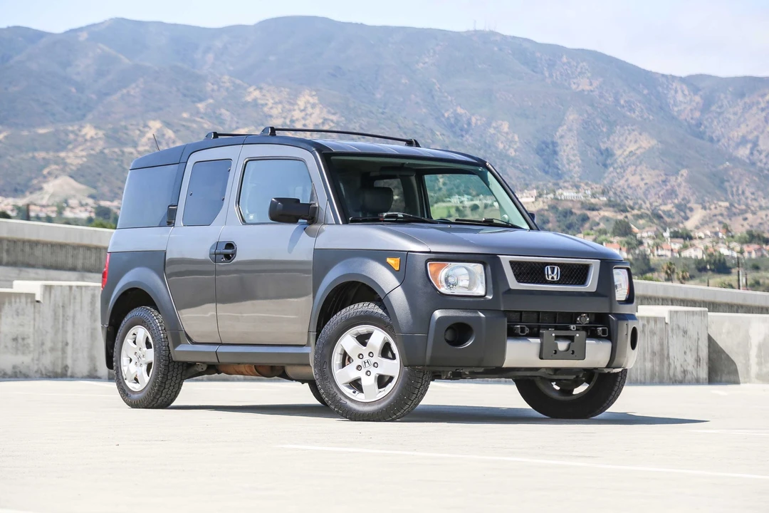 2005 Honda Element - Image 2 of 31
