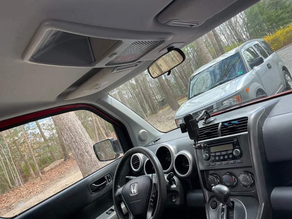 2005 Honda Element - Image 15 of 21
