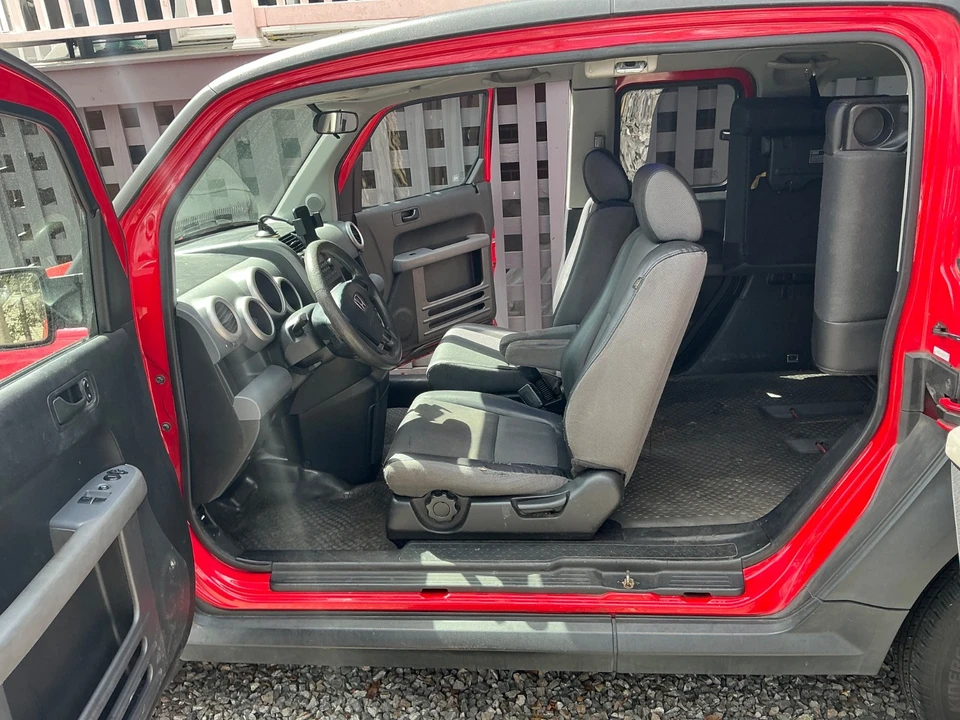 2005 Honda Element - Image 7 of 21
