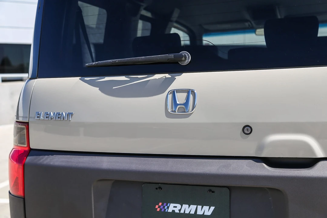 2005 Honda Element - Image 26 of 31
