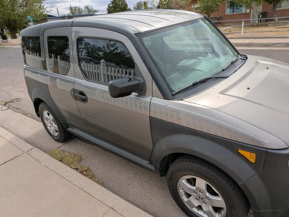 2005 Honda Element - Image 2 of 7