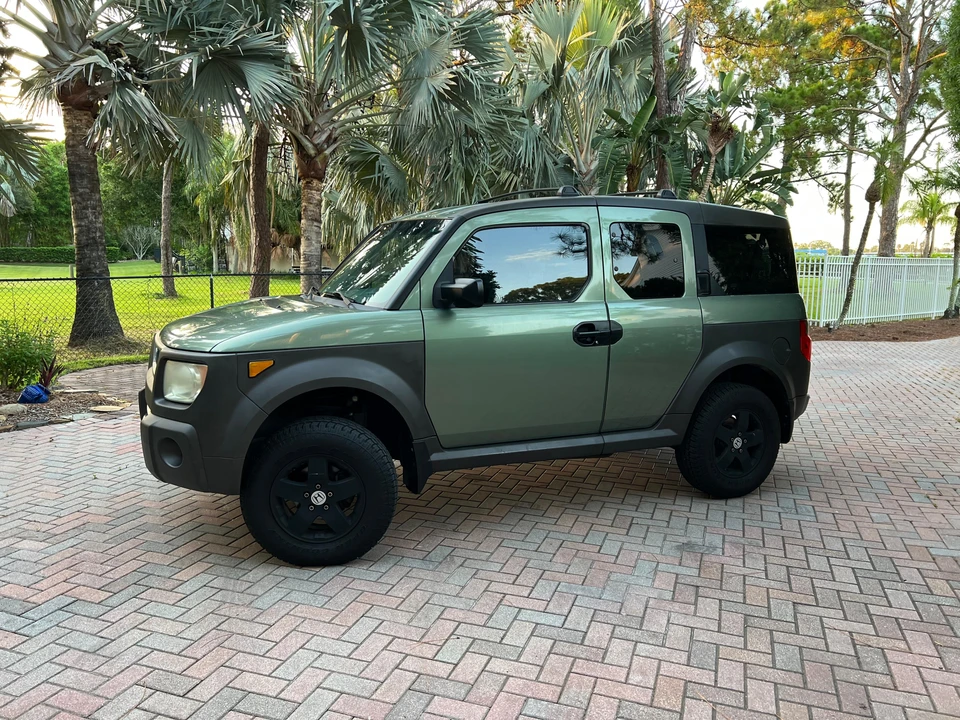 2005 Honda Element - Image 15 of 31