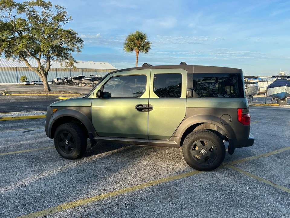 2005 Honda Element - Image 17 of 31