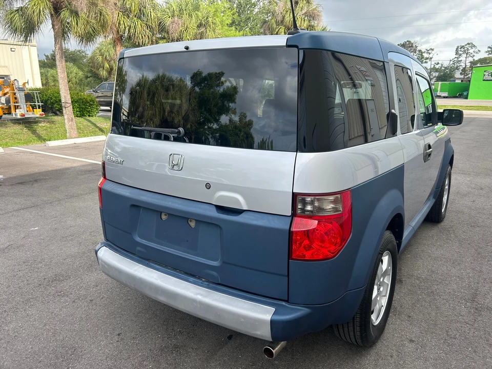 2005 Honda Element - Image 17 of 31