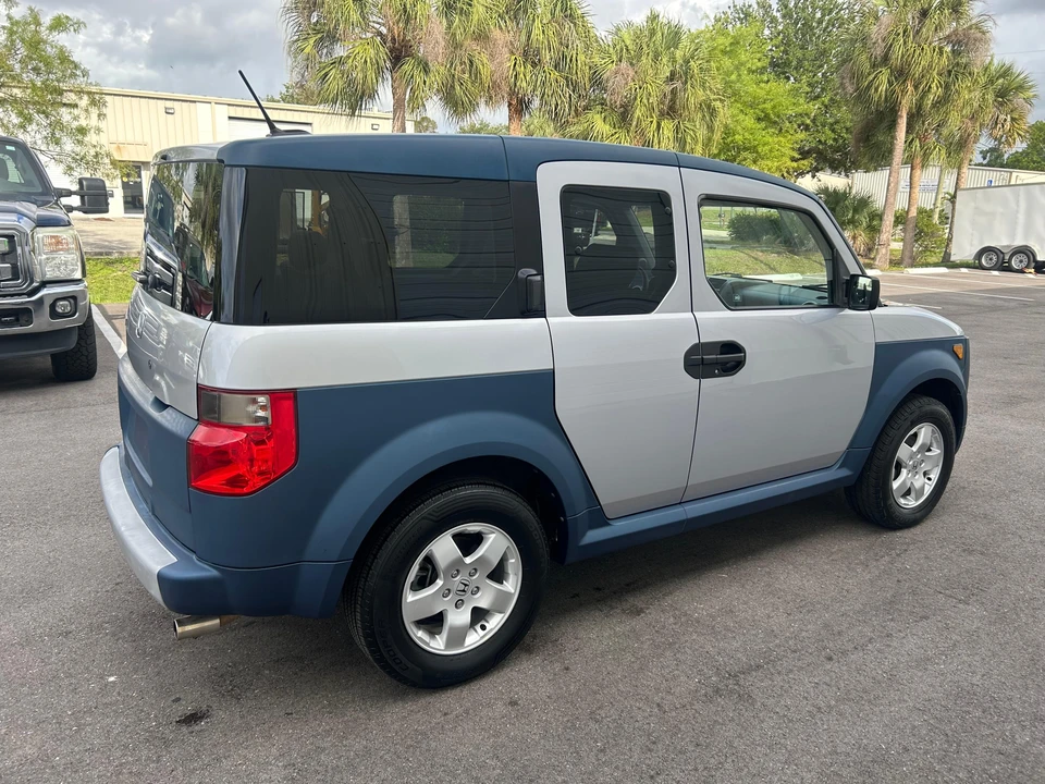 2005 Honda Element - Image 19 of 31