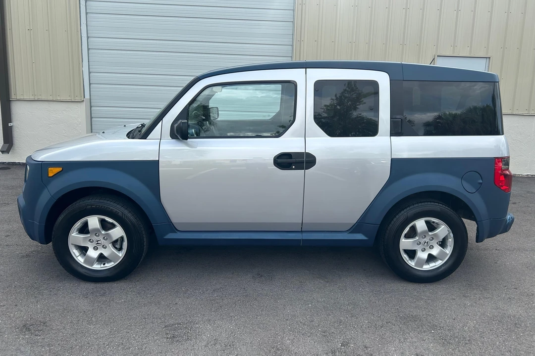 2005 Honda Element - Image 11 of 31