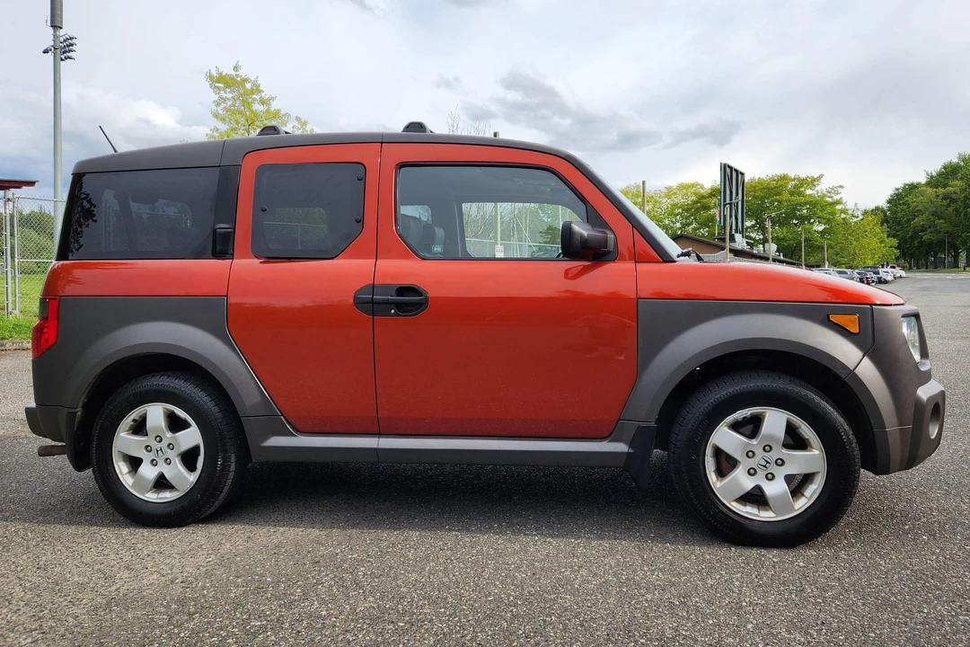 2005 Honda Element - Image 3 of 31