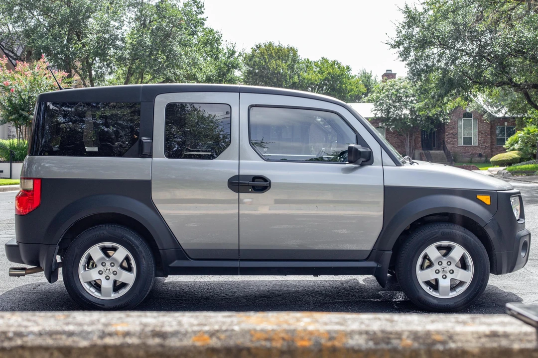 2005 Honda Element - Image 3 of 31