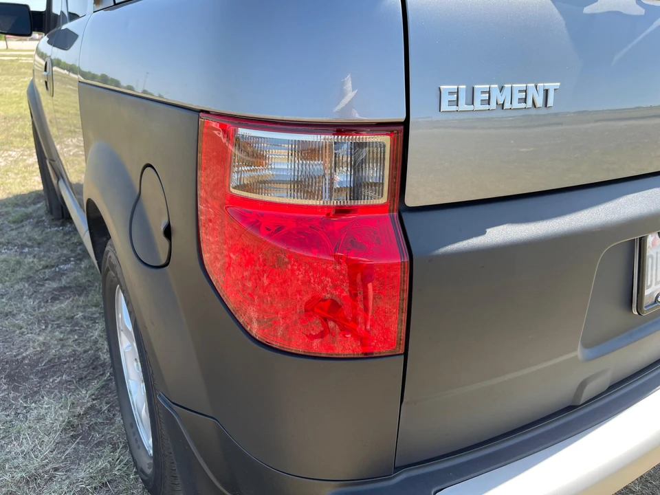 2005 Honda Element - Image 15 of 31