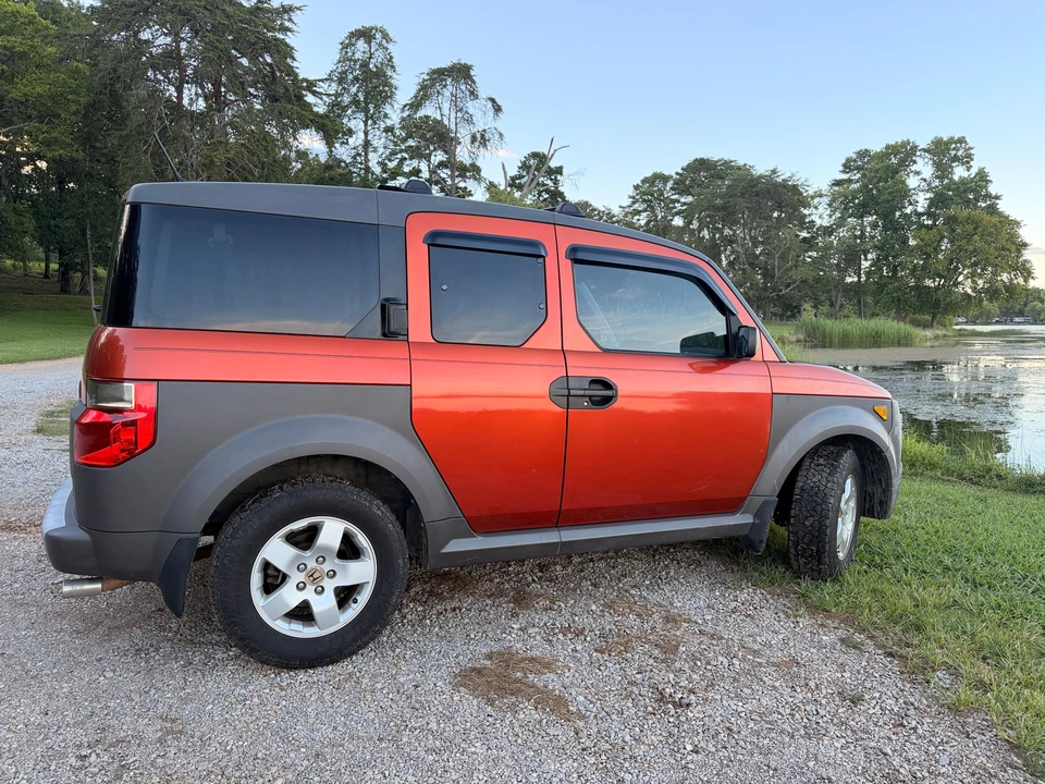 2005 Honda Element - Image 9 of 31