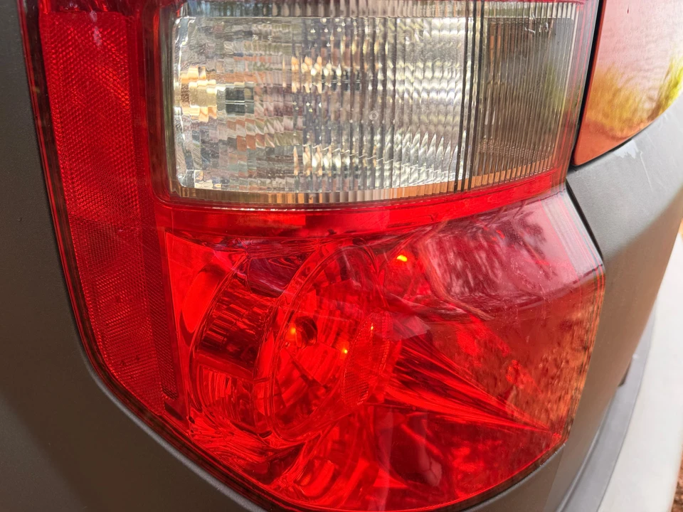2005 Honda Element - Image 16 of 31