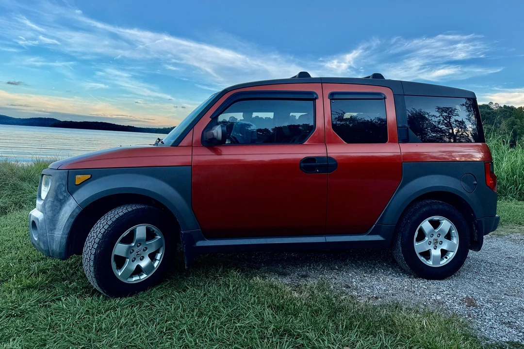 2005 Honda Element - Image 3 of 31