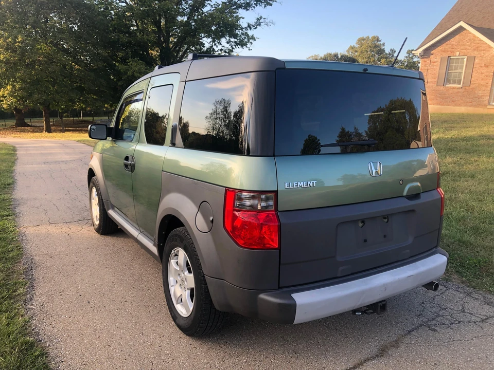 2005 Honda Element - Image 11 of 31
