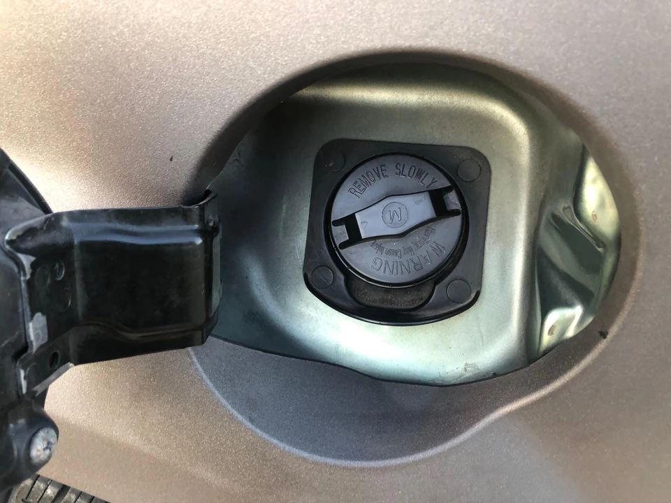 2005 Honda Element - Image 17 of 31