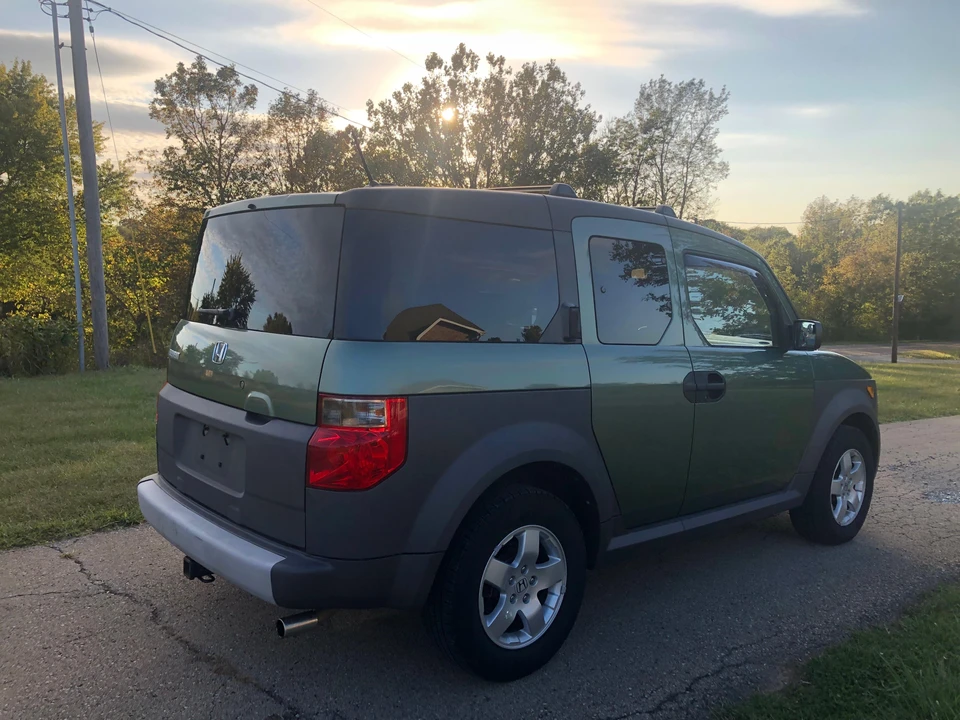 2005 Honda Element - Image 14 of 31