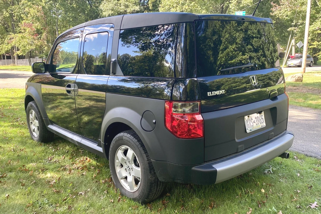 2005 Honda Element - Image 3 of 31