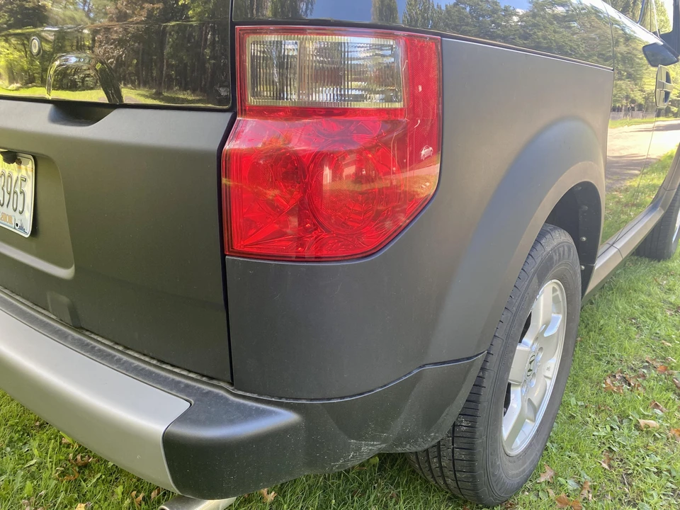 2005 Honda Element - Image 24 of 31
