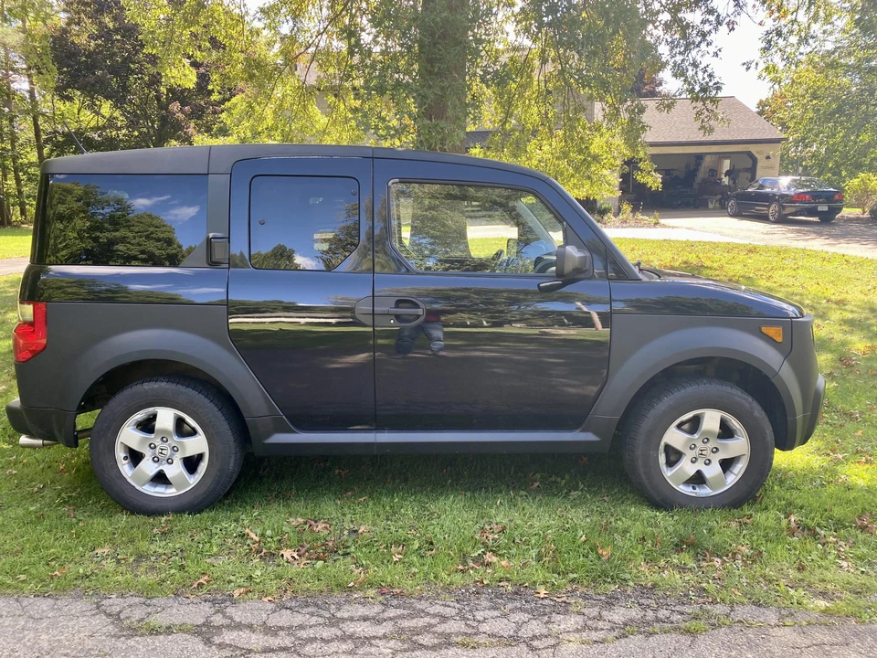 2005 Honda Element - Image 11 of 31