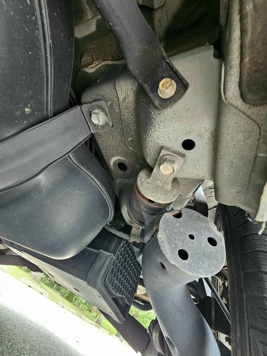 2005 Honda Element - Image 16 of 20