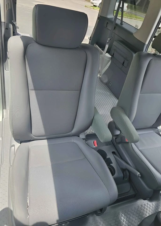 2005 Honda Element - Image 12 of 20