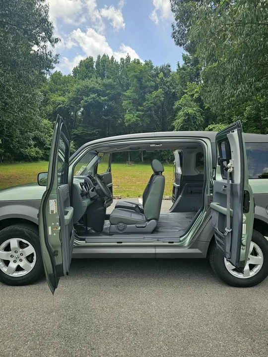 2005 Honda Element - Image 13 of 20
