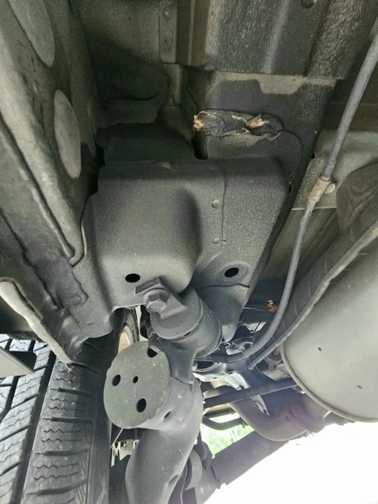 2005 Honda Element - Image 18 of 20
