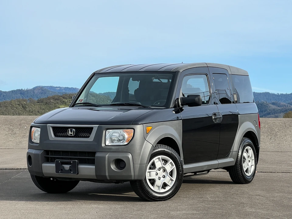 2005 Honda Element - Image 3 of 31