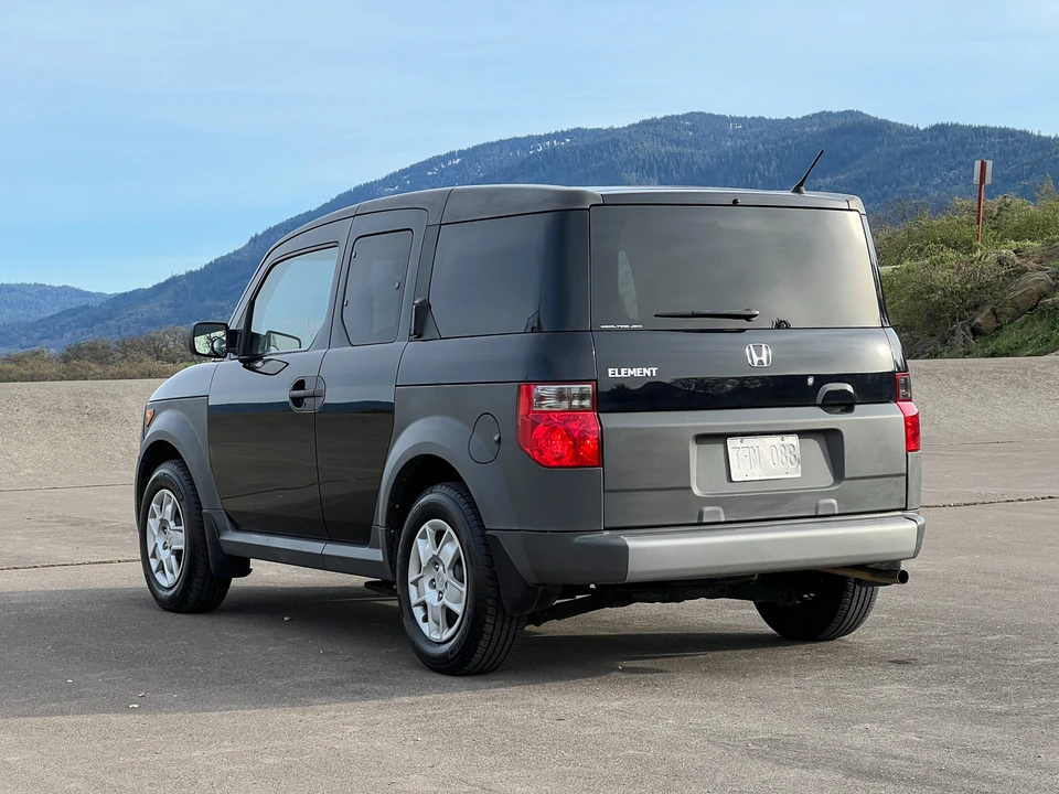 2005 Honda Element - Image 7 of 31