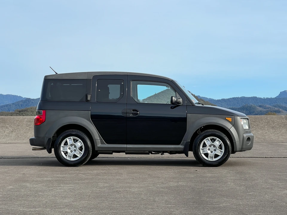 2005 Honda Element - Image 5 of 31
