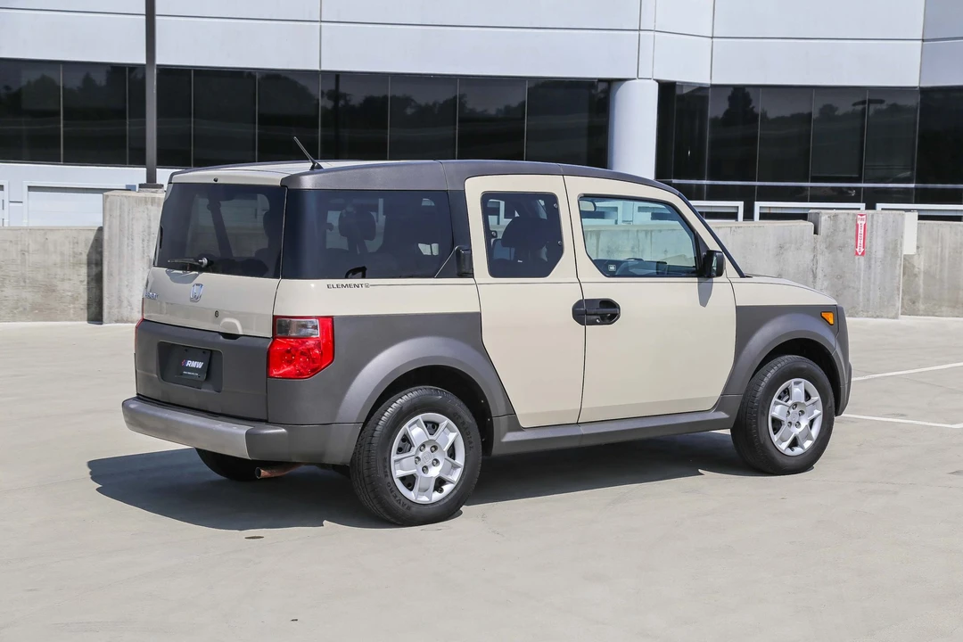 2005 Honda Element - Image 16 of 31