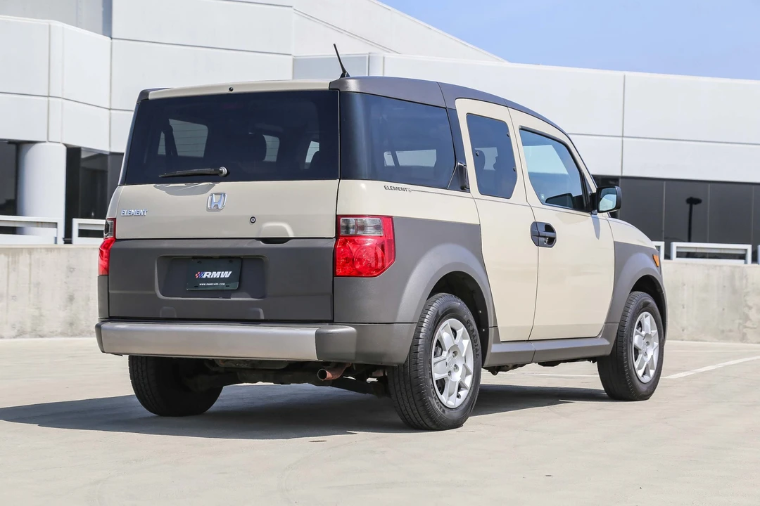 2005 Honda Element - Image 15 of 31