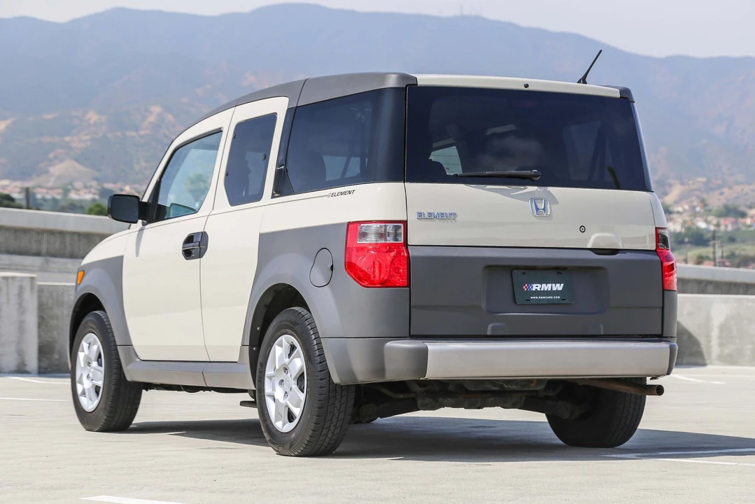 2005 Honda Element - Image 11 of 31