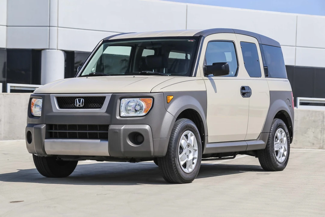 2005 Honda Element - Image 3 of 31