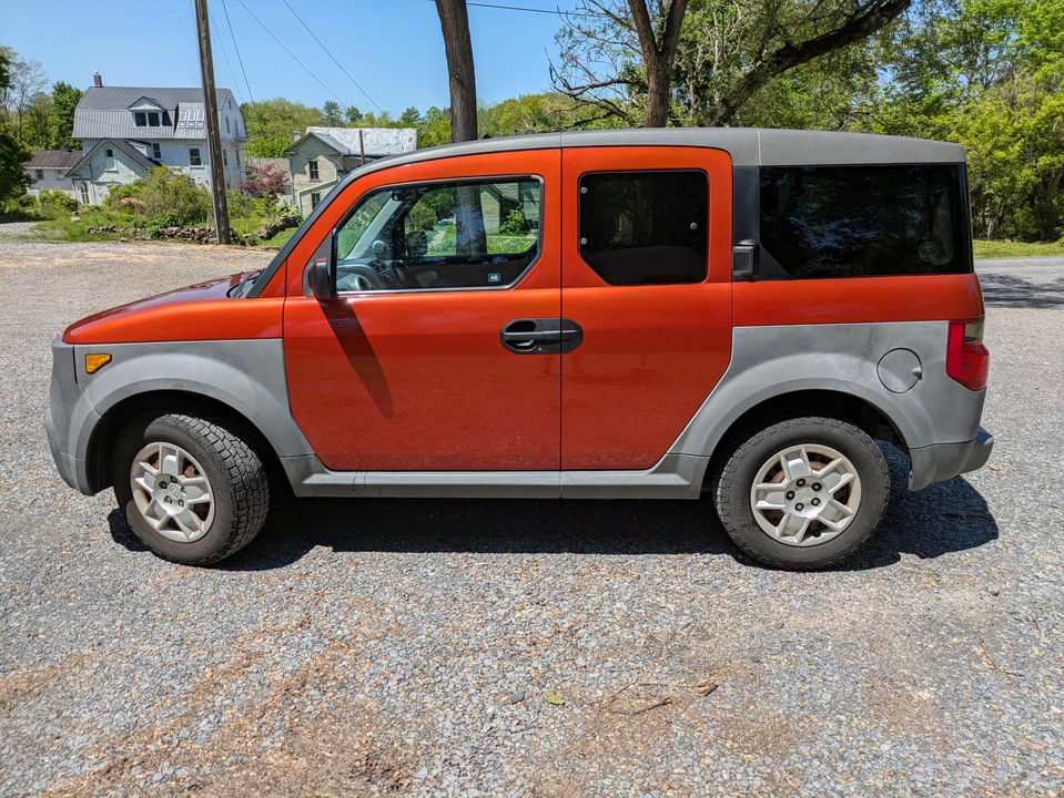 2005 Honda Element - Image 11 of 31