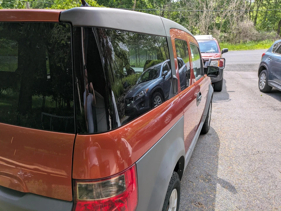 2005 Honda Element - Image 18 of 31